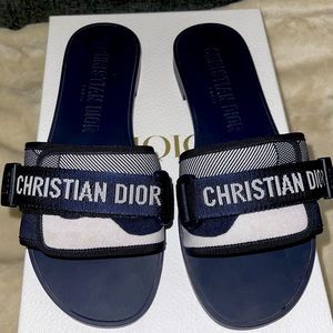 DIO(R)EVOLUTION SLIDE